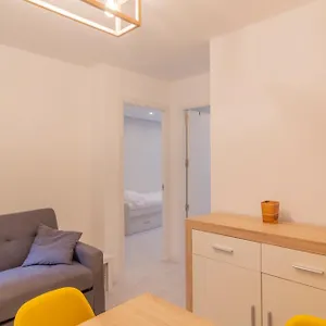 Holidea Ayuntamiento De Apartamento