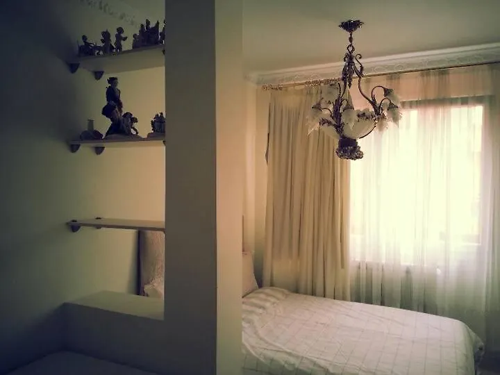 Central Room With Key, Wifi 산탄데르 홈스테이
